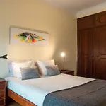 Offshore Rustic House منزل للإقامة