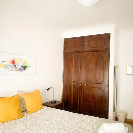 Offshore Rustic House Homestay Peniche